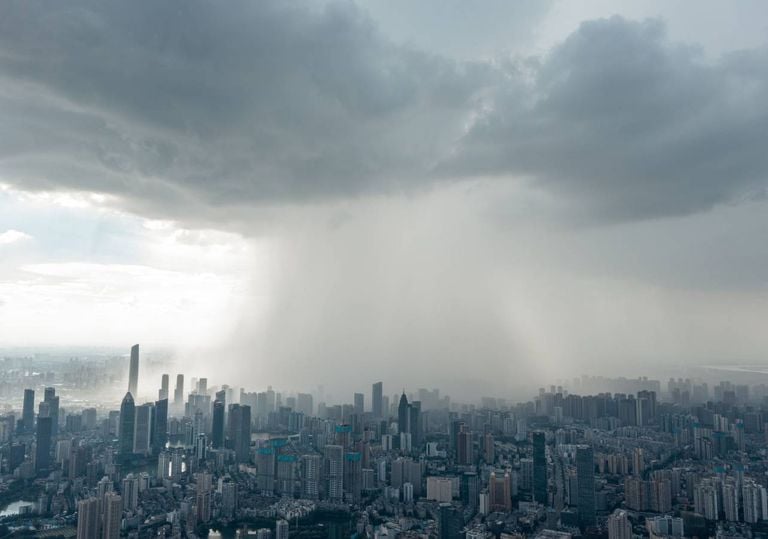 Mesmo sem frente fria, tempo muda no Sudeste com chuva nesta sexta e s&aacute;bado; veja a previs&atilde;o