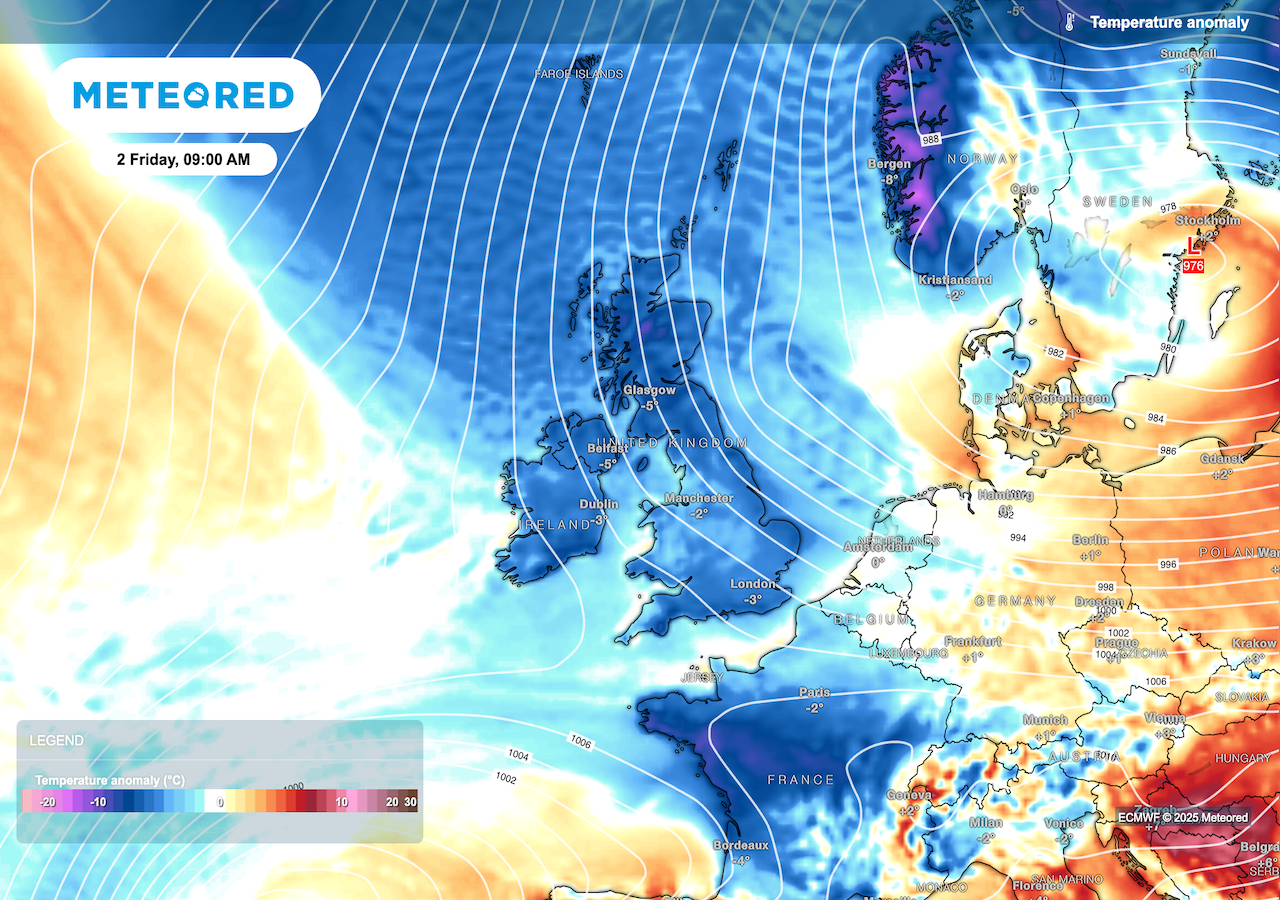 Met Office issues snow and ice warnings as Arctic air grips the UK into ...