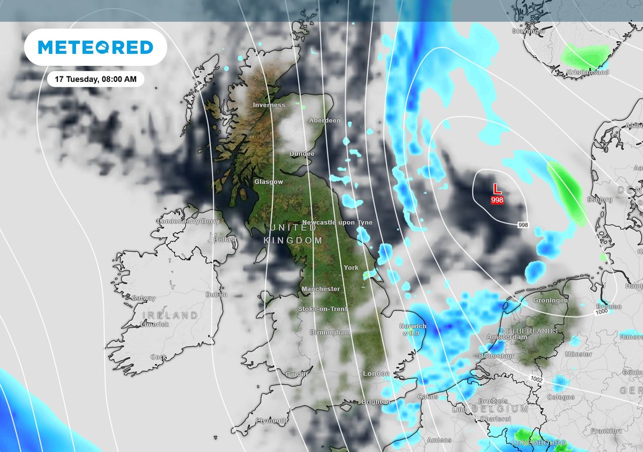UK weather: Met Office issues warnings as rain, sleet and snow sweeps ...