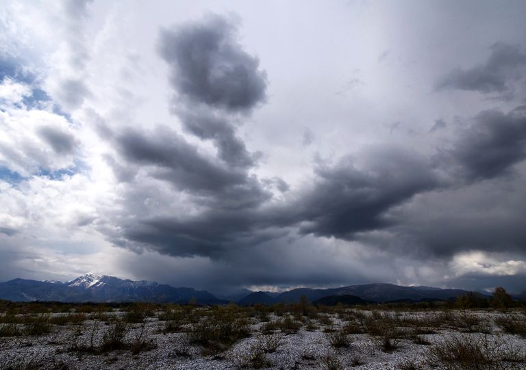 Meteo: 25 Aprile con il sole poi nuove piogge al centronord Meteo: 25 Aprile con il sole poi nuove piogge al centronord