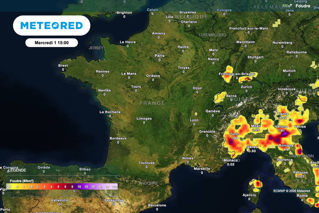 Des orages attendus à proximité des reliefs de l'est aujourd'hui ! Des orages attendus à proximité des reliefs de l'est aujourd'hui !