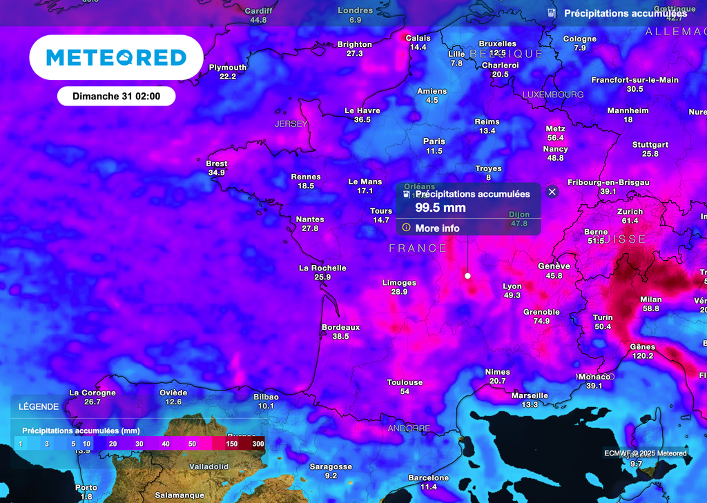 Très fortes pluies sous les orages. Très fortes pluies sous les orages.