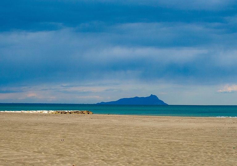 Meteo: ancora temporali, nel week-end più sole al centronord Meteo: ancora temporali, nel week-end più sole al centronord