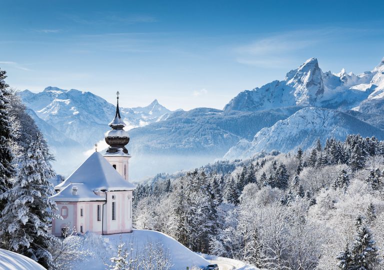 Paesaggio alpino innevato Paesaggio alpino innevato