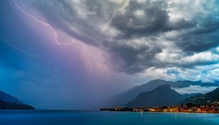 Tra sabato e domenica il caldo estivo innescher&agrave; temporali pomeridiani: a rischio Alpi, Sicilia e Calabria