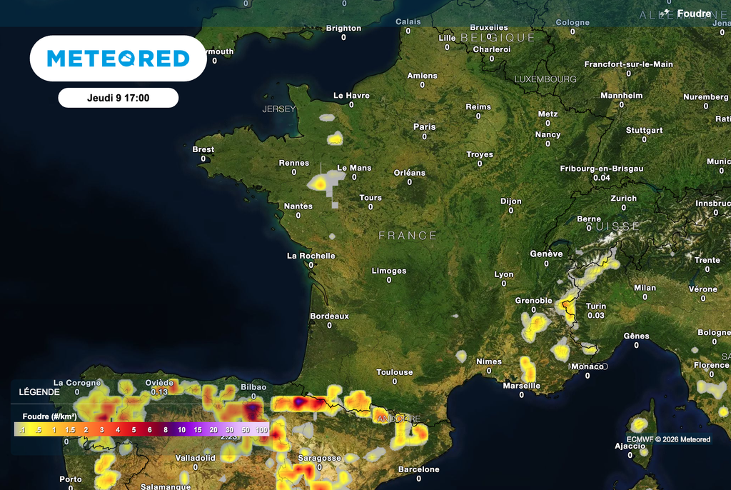 Des orages attendus principalement sur les reliefs ce jeudi. Risque orageux possible en soirée dans le nord-ouest de la France. Des orages attendus principalement sur les reliefs ce jeudi. Averse orageuse isolée possible en soirée dans le nord-ouest de la France.
