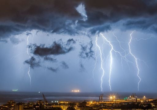 Meteo: da venerd&igrave; 13 attenzione al ciclone fra Sardegna e Sicilia, causer&agrave; forti piogge e mareggiate