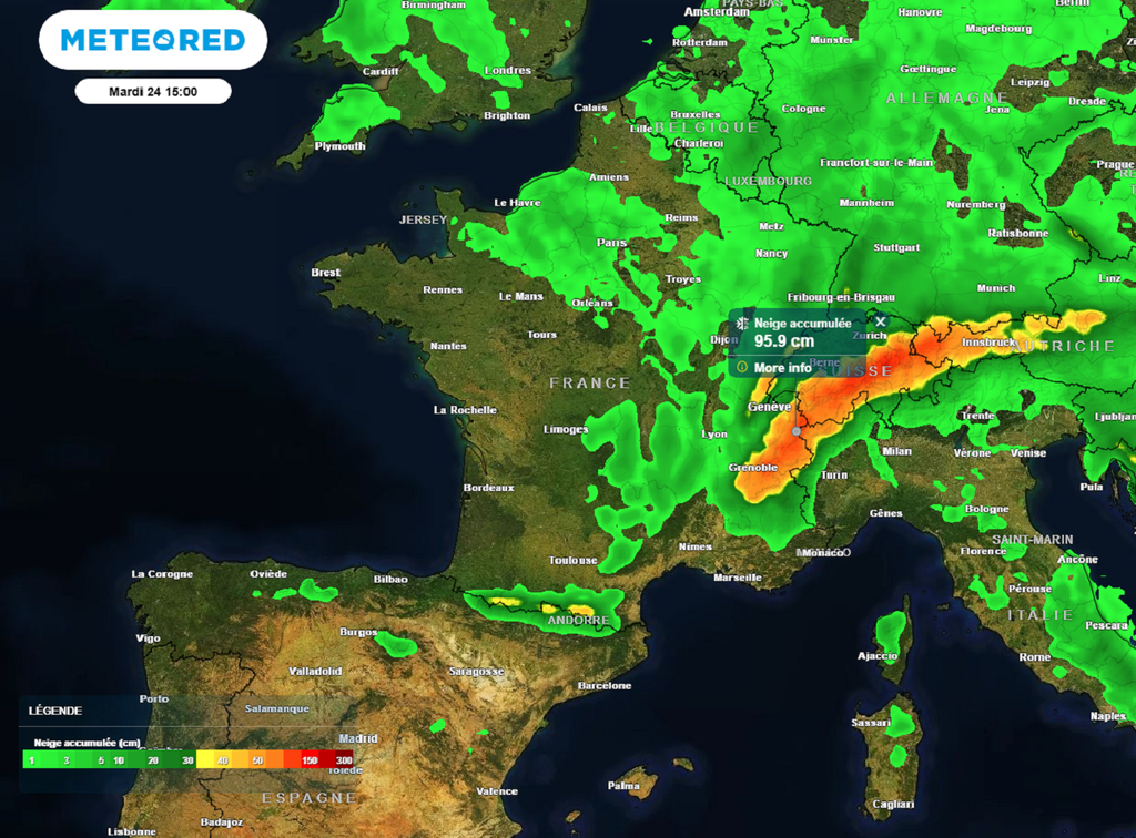 Les chutes de neige sont abondantes ce lundi, avec encore plus de 50 cm possibles dans les Alpes !