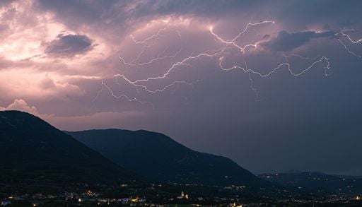 Tempo in miglioramento, ma ancora temporali in Italia questa settimana: ecco dove colpiranno da luned&igrave; 18 maggio