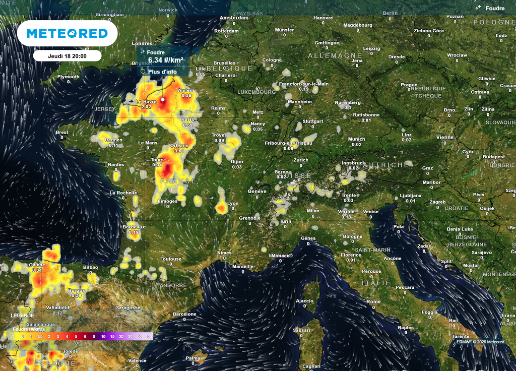 Risque d'orages foudre jeudi après-midi Jeudi, dans l'après-midi et la soirée, il faudra surveiller un risque d'orages forts dans l'Ouest et le Nord du pays.