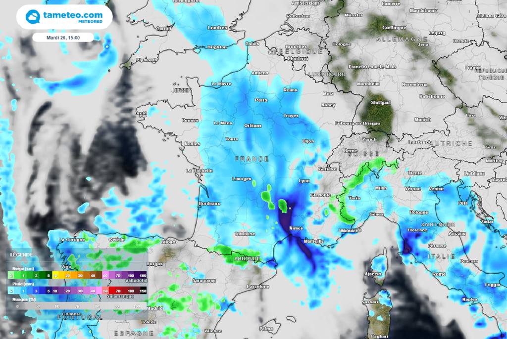 La journée de mardi est à surveiller de près en raison d'un fort risque d'intempéries dans le sud-est.
