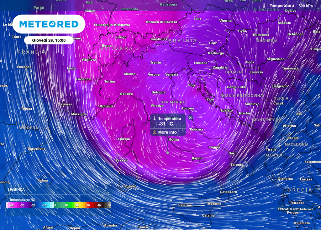 saccatura freddo italia Le temperature previste domani a 500 hPa, cioè circa 5500 metri di altezza, sull'Italia. Si vede bene nella mappa la forma della saccatura, che si sta approfondendo in queste ore dal nord Europa verso sud.