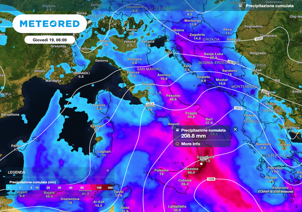 Periodo molto dinamico questa settimana, il più colpito dal maltempo sarà ancora il sud, esposto a un ciclone che dapprima sembra allontanarsi ma poi potrebbe riattivarsi con l'aria fredda da est. ECMWF stima ancora accumuli di oltre 200 mm in Calabria.
