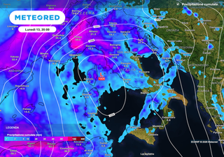 Meteo Italia: imminente maltempo con ciclone sull’Italia, aprile rispetta il proverbio: ogni giorno un barile.