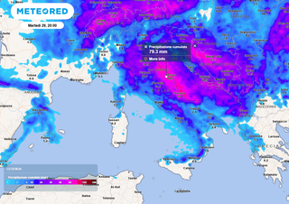 Meteo Italia, perturbazione in transito: allerta meteo in 12 regioni, temperature in calo. Ecco dove e quanto durerà