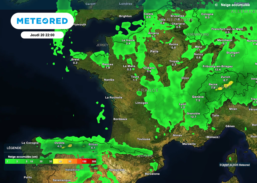 De la neige attendue à très basse altitude voire jusqu'en plaine entre mercredi et jeudi. De la neige attendue à très basse altitude voire jusqu'en plaine entre mercredi et jeudi.