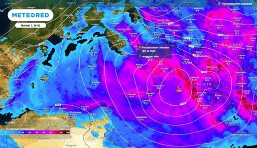 Meteo, novembre parte con un potente vortice ciclonico: piogge intense, vento forte e neve. Le regioni a rischio