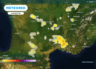 Météo : orages parfois forts et chutes de grêle en France. Météo-France place près de 30 départements en vigilance jaune