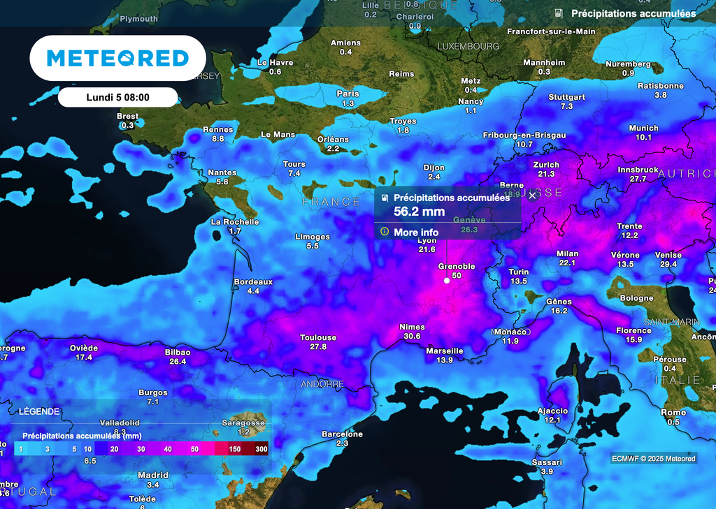 De très fortes pluies sous les orages. Attention aux inondations !
