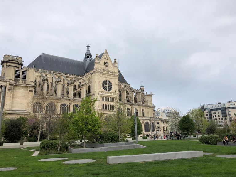 Paris Paris