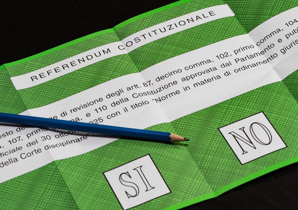 Fac-simile della scheda elettorale per il referendum Costituzionale sulla riforma delle giustizia