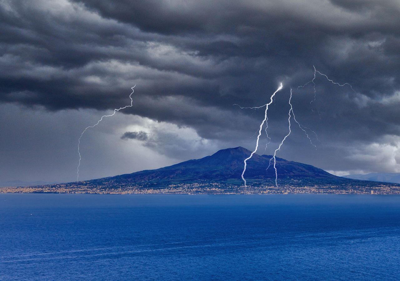 Meteo: Pioggia E Temporali In Arrivo, Neve Sulle Alpi E Rischio Grandinate