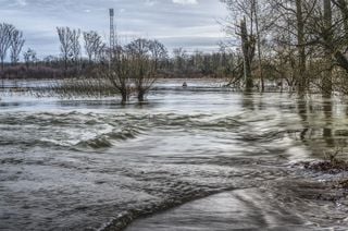 Météo : vigilance rouge et graves inondations dans le sud-est