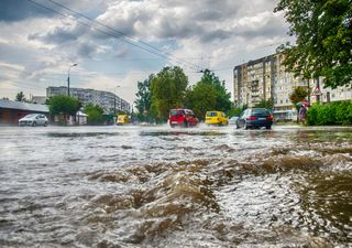 Meteo weekend, nuovi temporali in arrivo: il maltempo si sposta al Centro-Sud, nessuna tregua al Nord