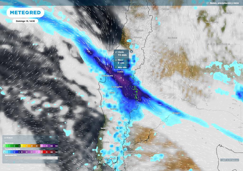 Banda de precipitaciones intensas asociada a un sistema frontal impactando el centro-sur de Chile.