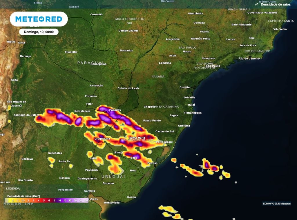 Mapa mostra áreas propícias a tempo severo no sul do Brasil.