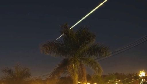 Meteoro brilhante cruza o c&eacute;u de MG e surpreende moradores; veja imagens