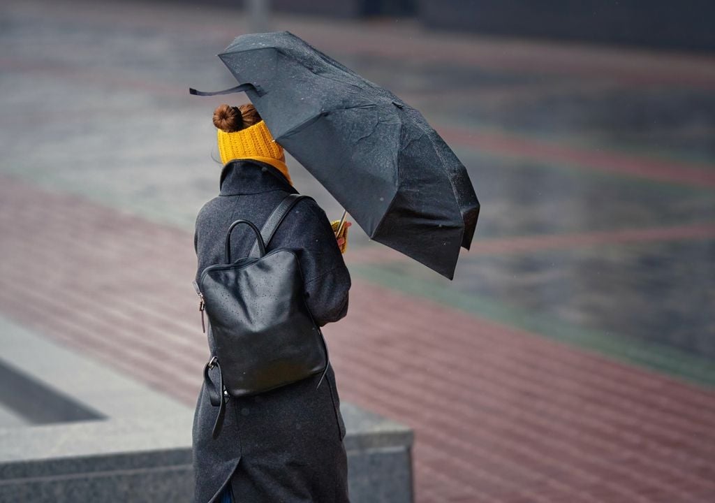 Giovedì al Centro-Sud soffieranno venti tesi occidentali, sulle aree alpine centro-occidentali forte vento di Foehn, con raffiche che potrebbero superare i 60 km/h.
