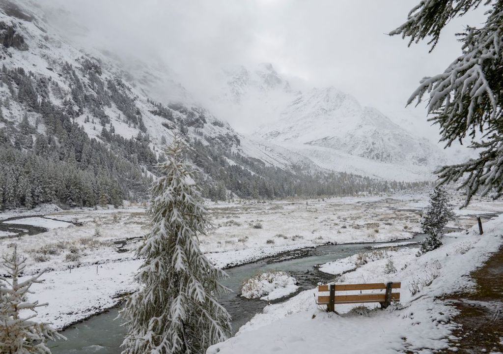 Nach dem erneuten Sommer-Comeback könnte es nächste Woche in den Alpen den ersten Schnee bis auf 1000 m herab geben.