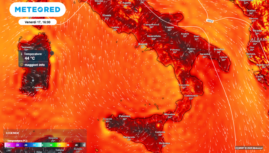 Sulle aree interne della Sardegna e della Sicilia fino a +44°C.