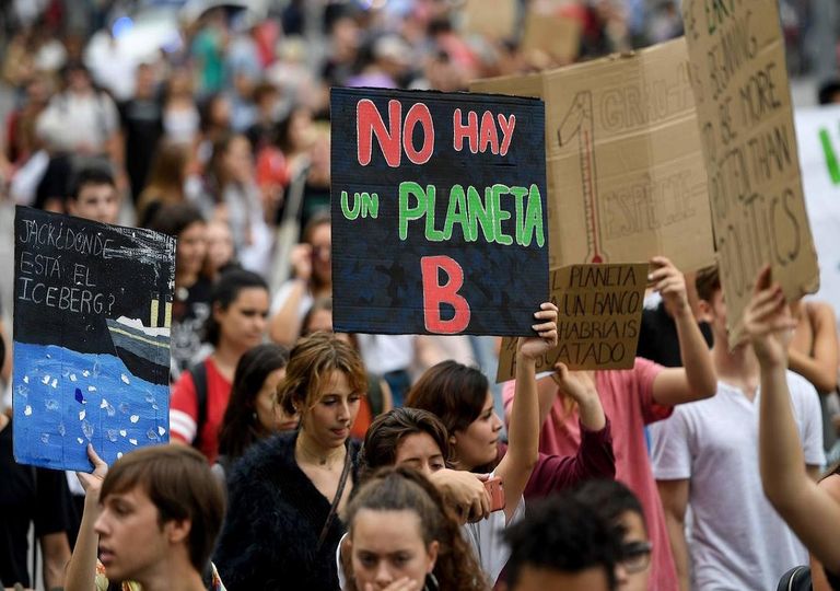 Esta declaratoria se hace en el contexto de diversas protestas sociales por acción al clima. Foto: ABC.es Esta declaratoria se hace en el contexto de diversas protestas sociales por acción al clima. Foto: ABC.es