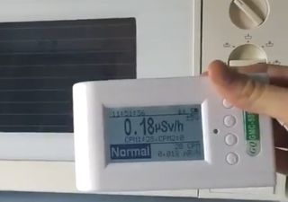 Vídeo viral: ¿es más radioactivo un microondas o un reloj despertador?