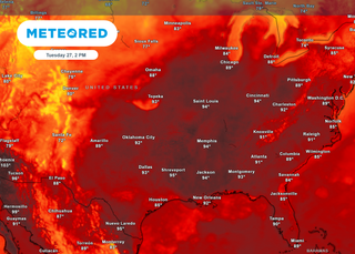 Midwest scorches under record heat, dangerous temperatures set to sweep eastward