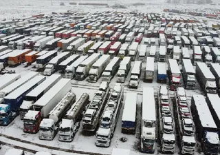 Argentine, des milliers de personnes bloquées par de fortes chutes de neige