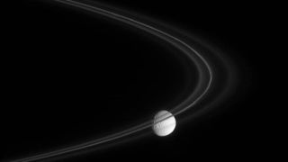 Salta la sorpresa en Mimas, una pequeña luna de Saturno, podría tener un océano joven bajo una capa helada
