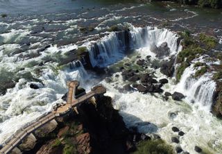 ‘Mini Foz do Iguaçu’: conheça as Cataratas com 7 quedas d’água em Santa Catarina