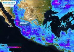 ¡Alerta! Lluvias de hasta 100 mm azotan el Oeste de México por vaguada y Monzón mexicano