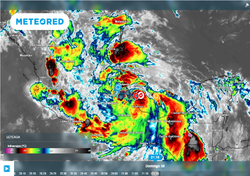 Alerta máxima por extraordinarias lluvias de la nueva Tormenta Tropical Chris tocando tierra en Veracruz esta noche