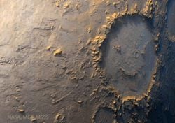 La "cara" alegre de Marte nos observa tras el choque de un asteroide del tamaño de una cuidad