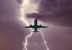 Cargar eléctricamente un avión podría ayudar a evitar los rayos
