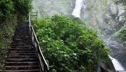 Cascadas de Chignahuapan: el salto de 200 metros que se esconde entre niebla y bosques de Puebla