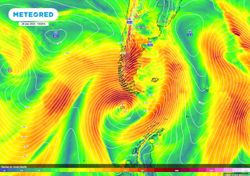 Temporal y marejadas: gigantesco y profundo ciclón afectará la Patagonia