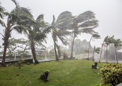Ciclone Fabien, um evento incomum nesta altura do ano na região equatorial