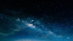 Científicos descubren una estrella antigua que contiene rastros de la primera luz del universo