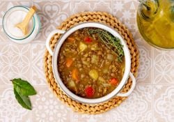 Cómo preparar sopas para el otoño: ideas simples y deliciosas para preparar en casa