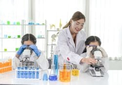 Día Internacional de la Mujer y la Niña en la Ciencia 2025: científicas, fuente de motivación para nuevas generaciones